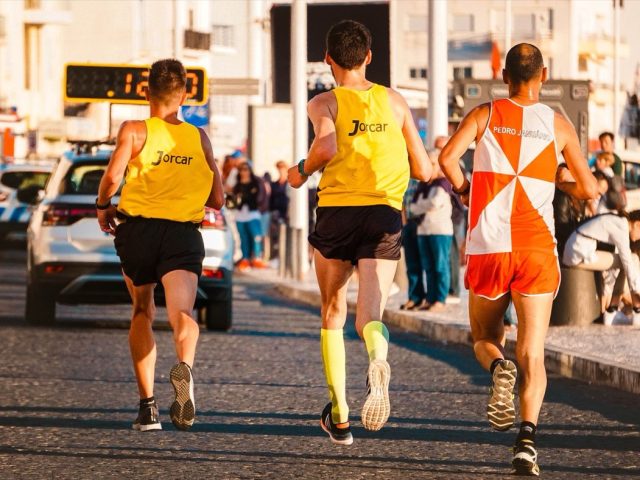 Meilleures collations rapides avant une course en ville