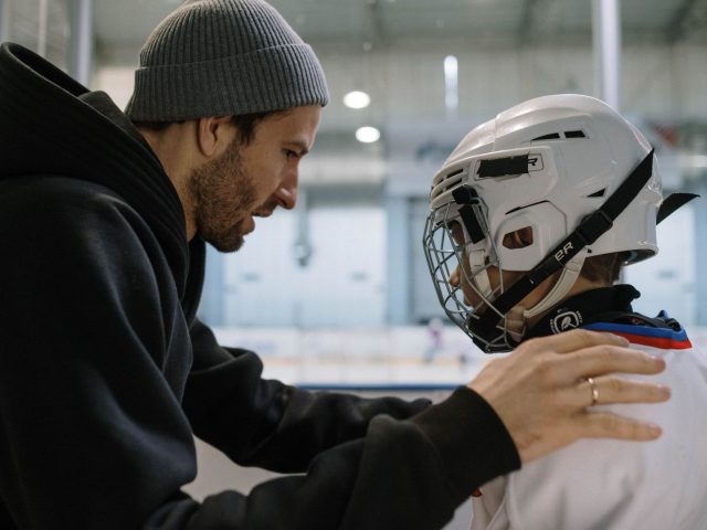Conseils pratiques pour les parents de jeunes hockeyeurs